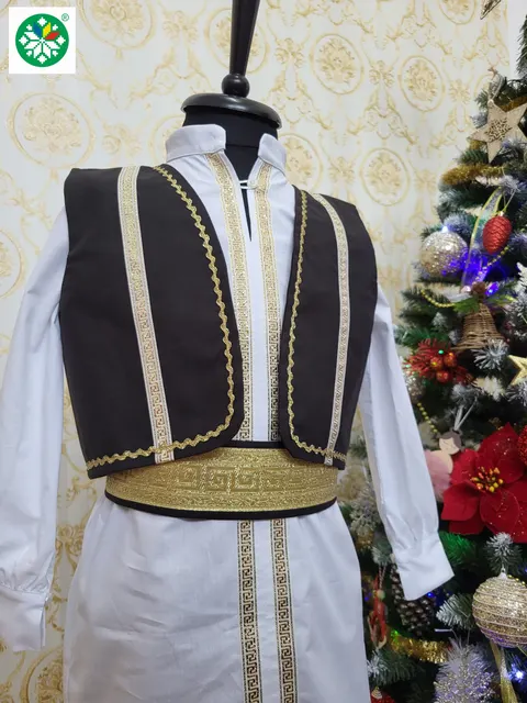 Costum traditional pentru baieti model 11