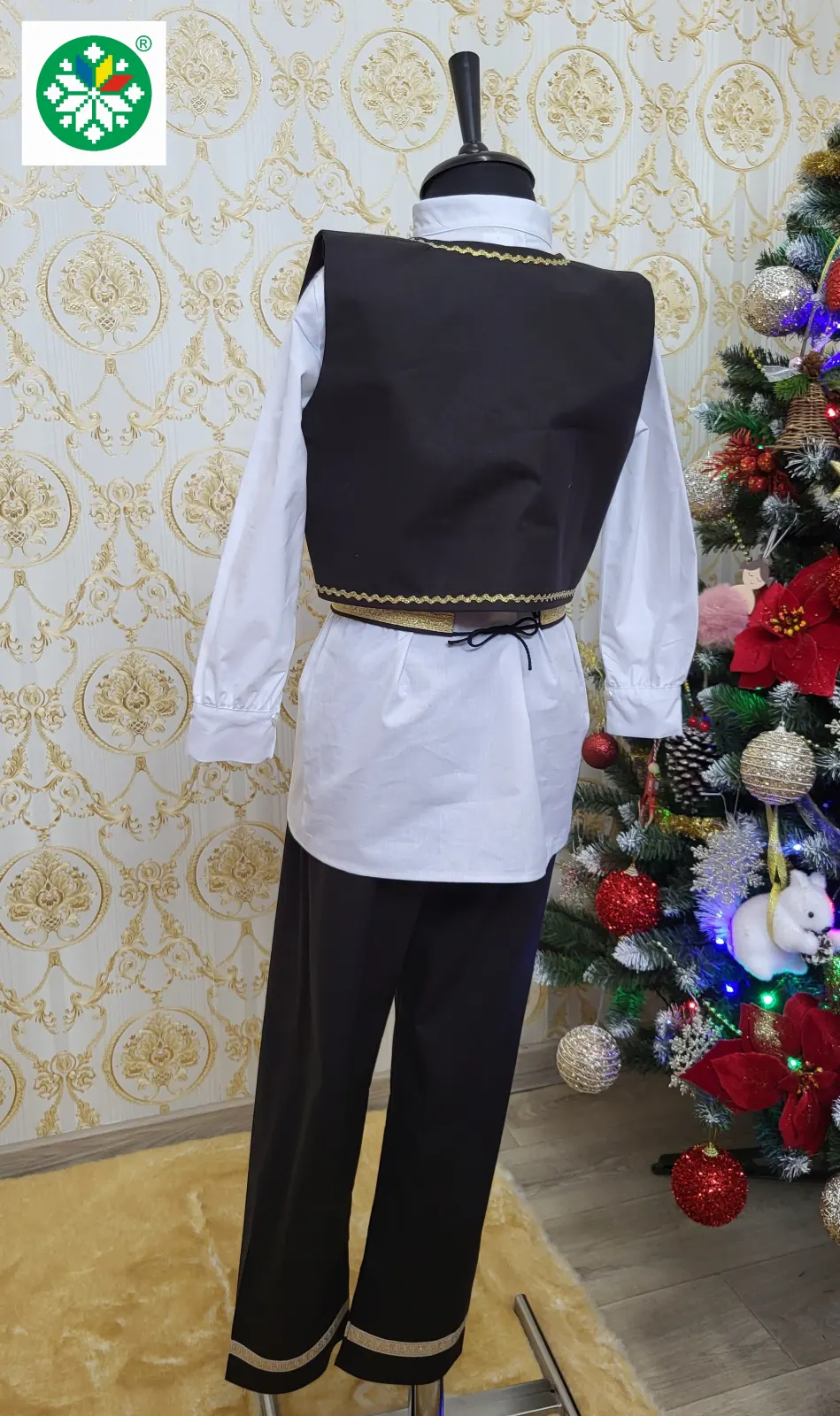 Costum traditional pentru baieti model 11