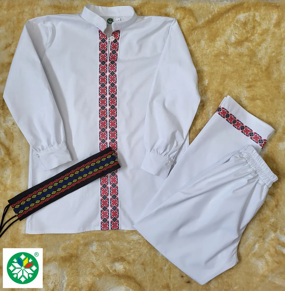 Costum traditional pentru baieti model 5