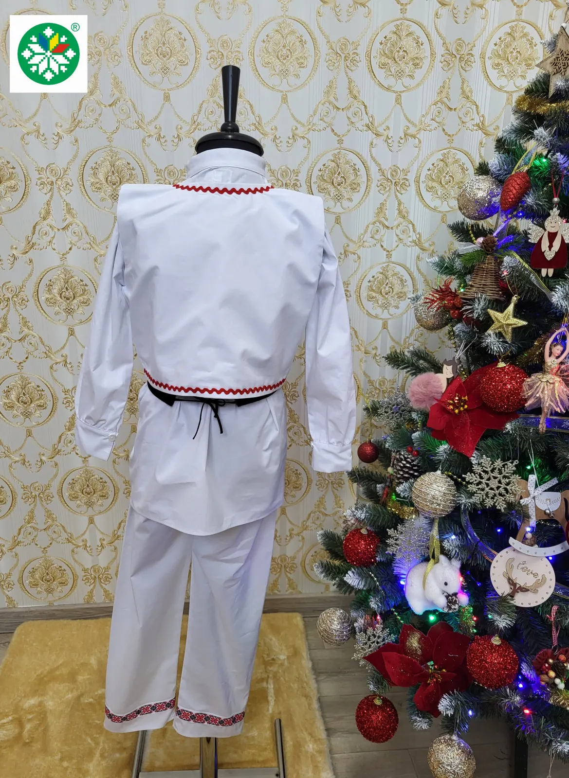 Costum traditional pentru baieti model 8