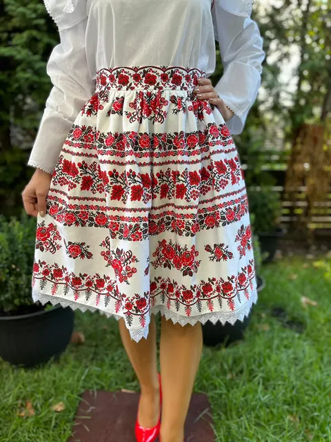 Fusta traditionala Lisandra