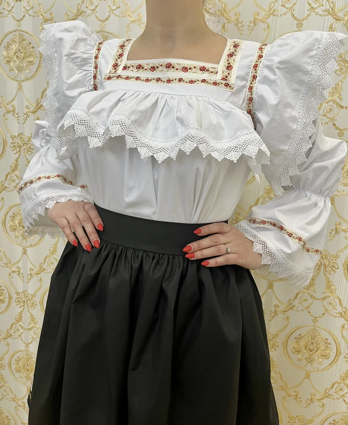 Ie traditionala Doina