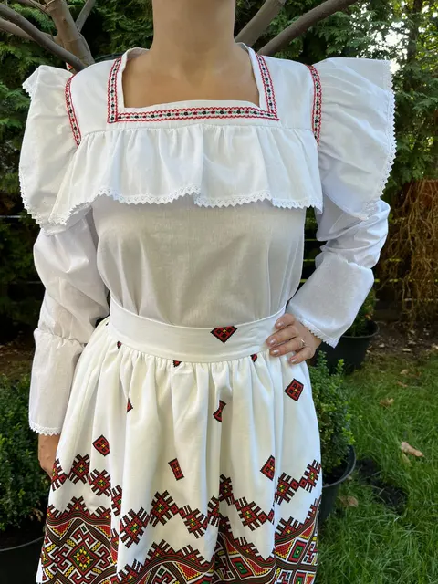 Ie traditionala Clara