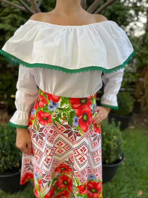 Ie traditionala Marilena