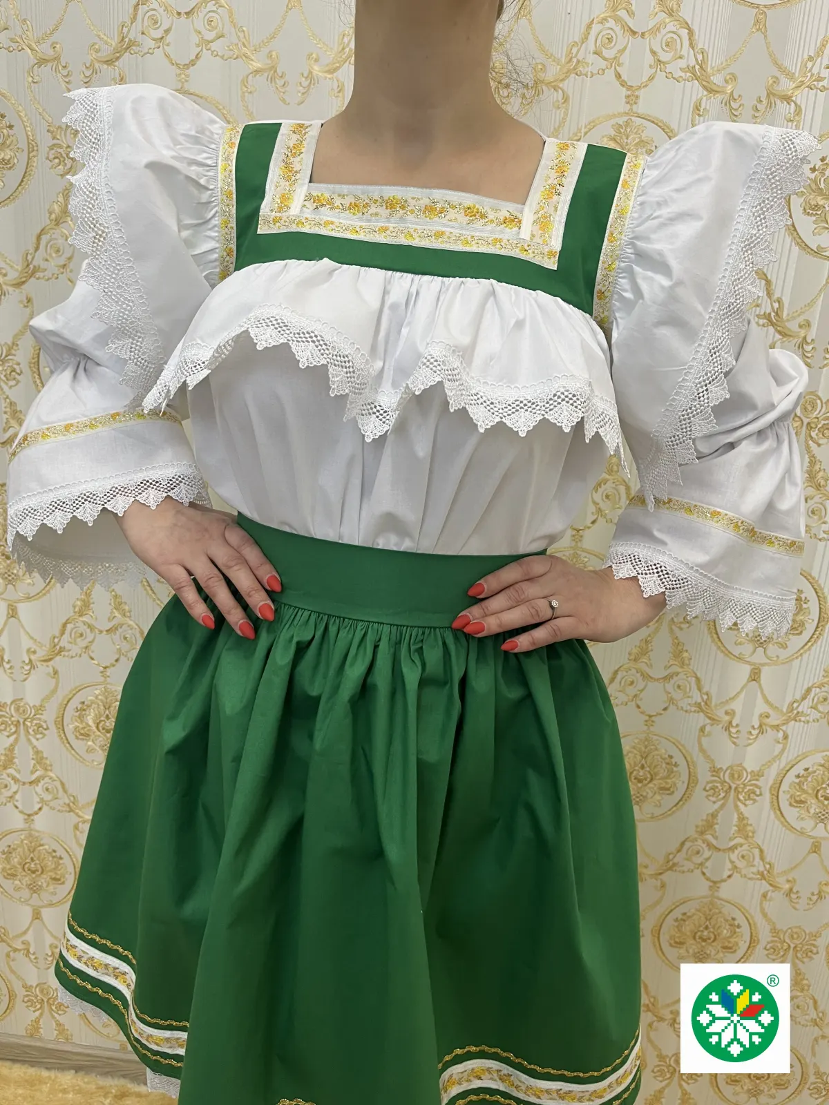 Ie traditionala Mioara