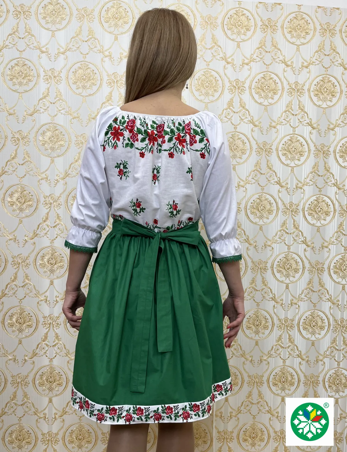 Rochie traditionala Camila