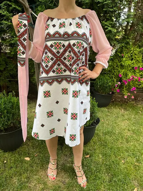 Rochie traditionala Mimi