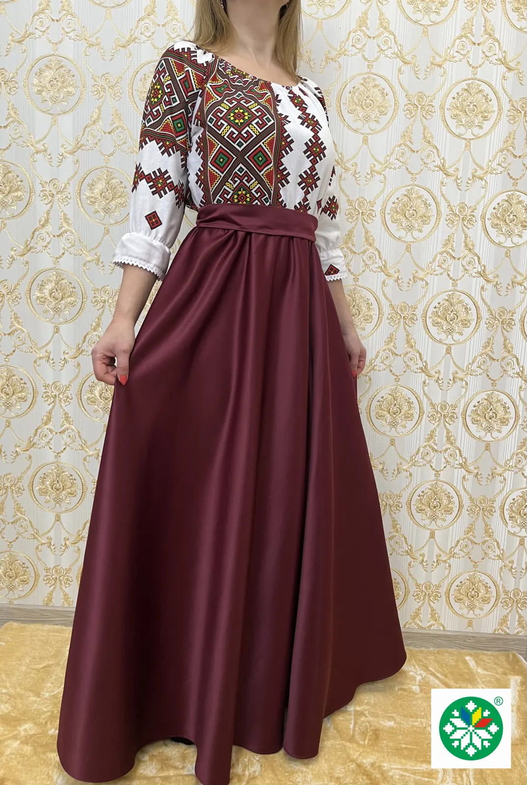 Rochie traditionala lunga Fabia
