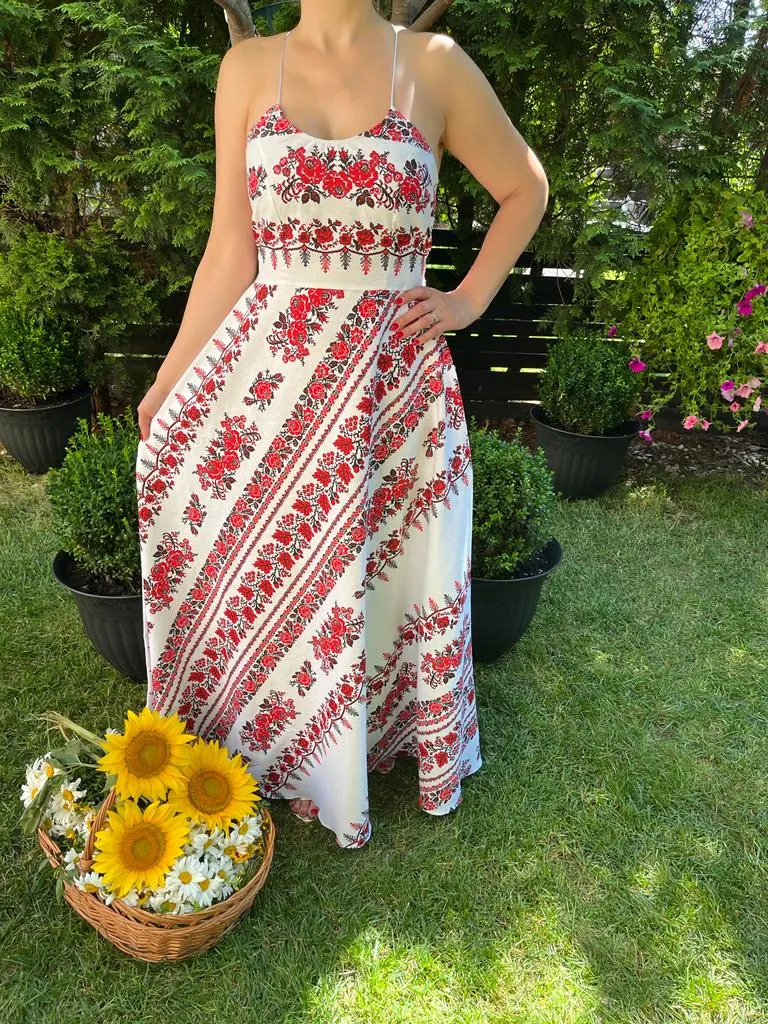 Rochie traditionala lunga Mariuca