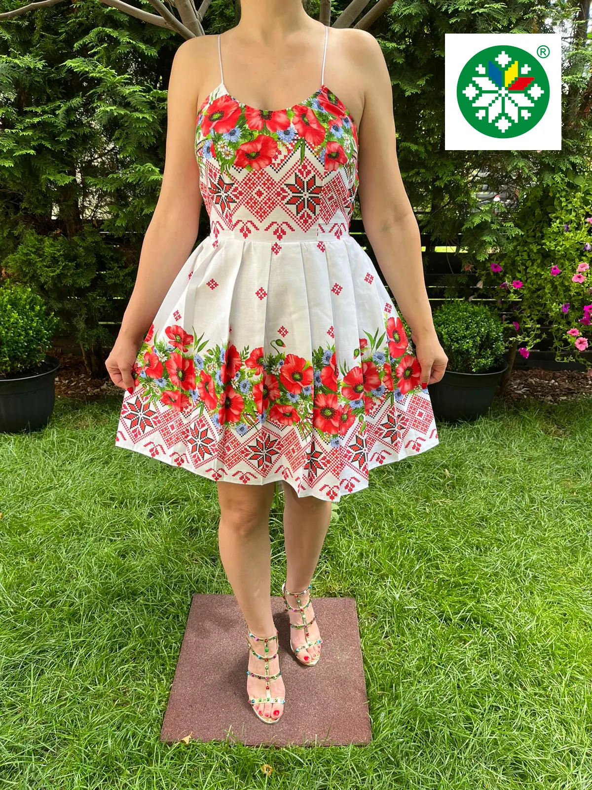 Rochie traditionala pliuri Magdalena