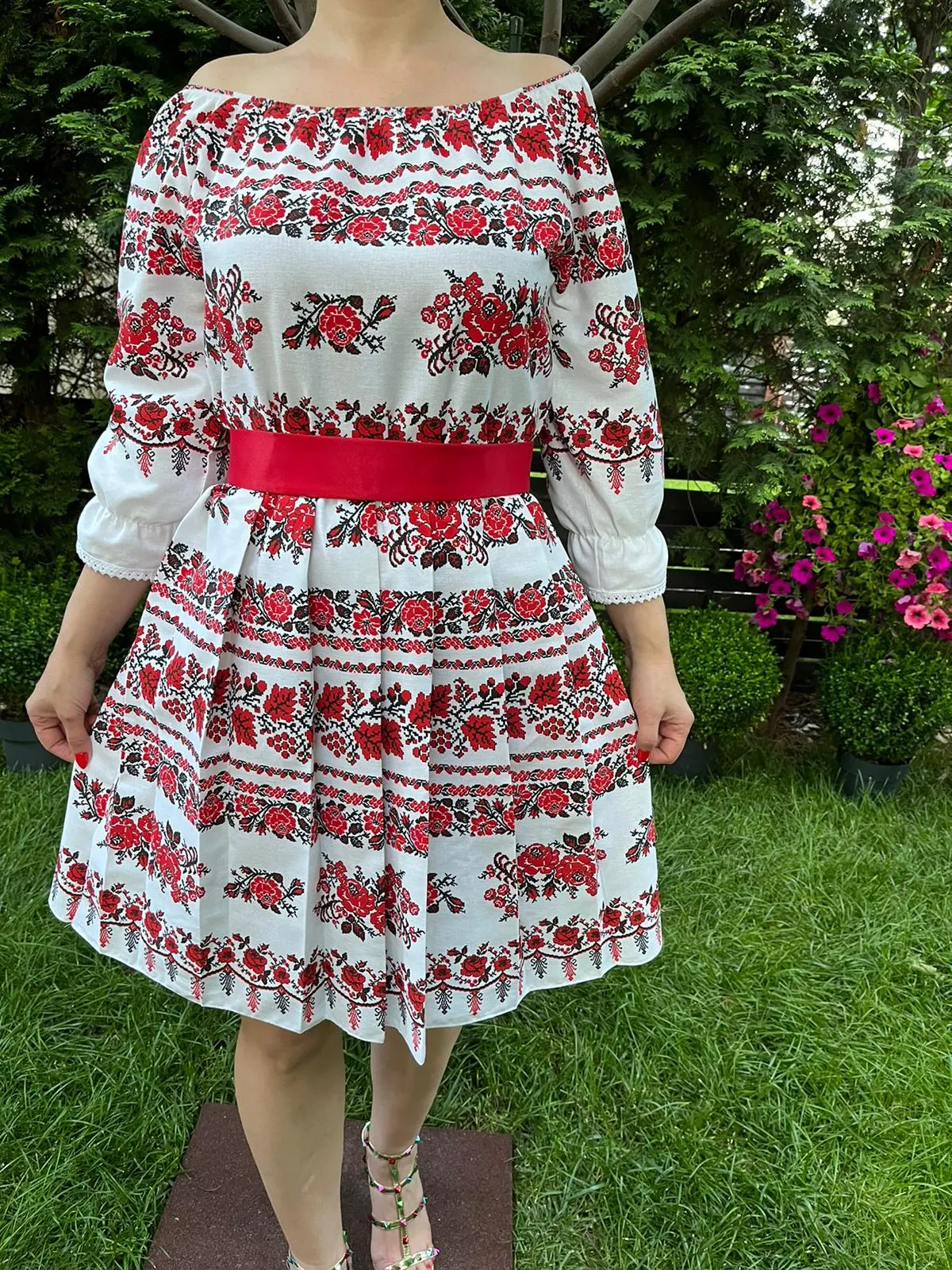 Rochie traditionala pliuri Mariana