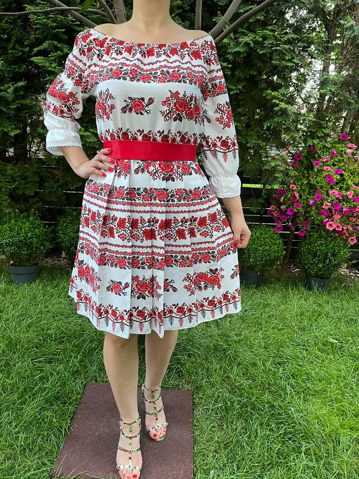 Rochie traditionala pliuri Mariana