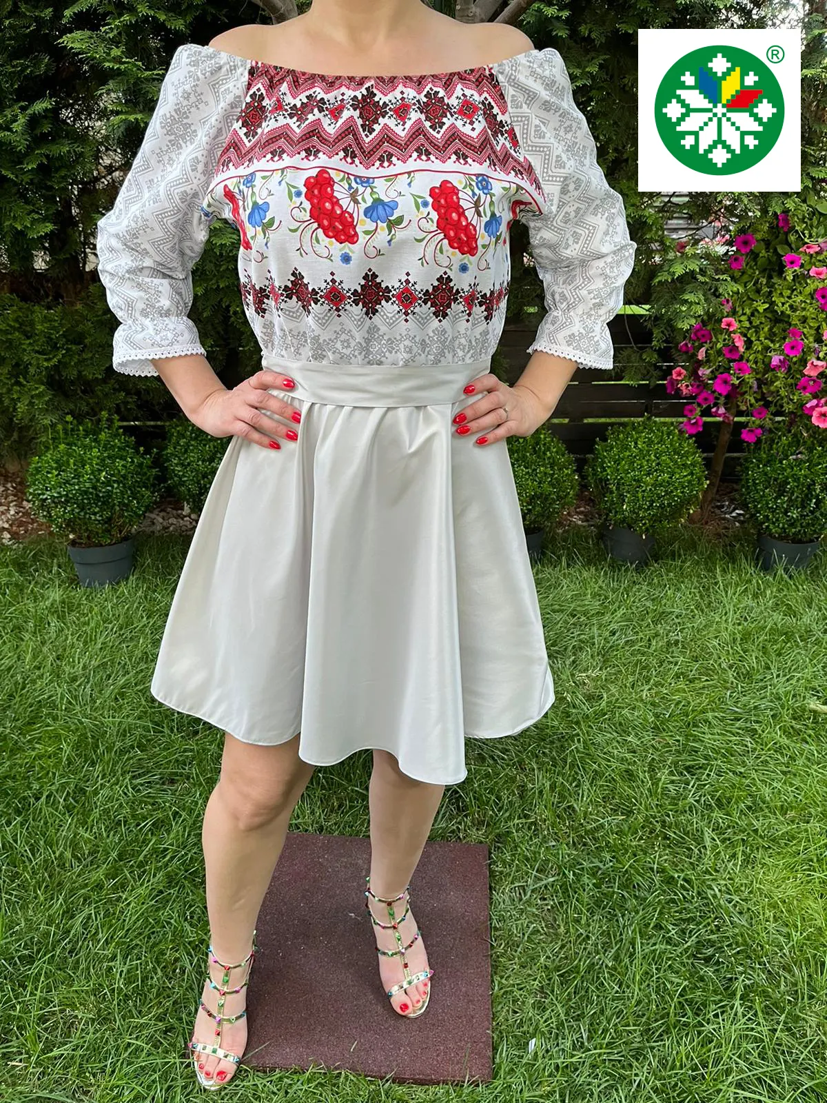 Rochie traditionala scurta Anisoara