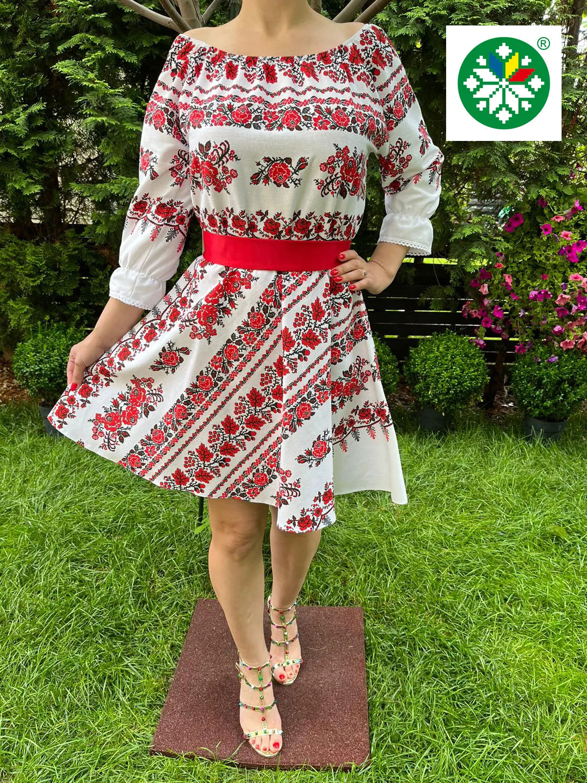 Rochie traditionala scurta Elena