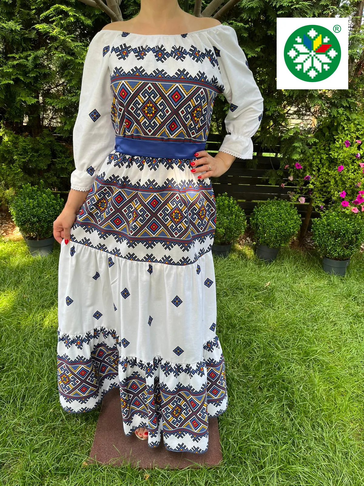 Rochie traditionala volane lunga Bianca