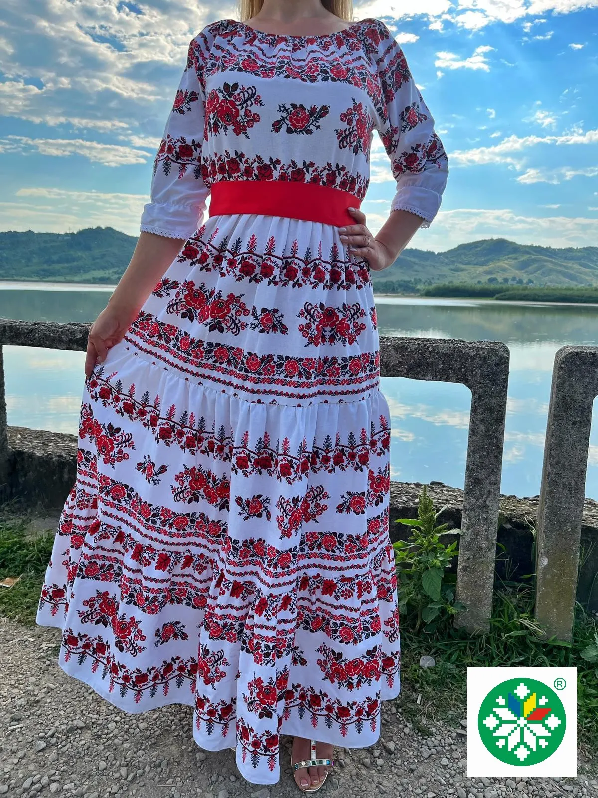 Rochie traditionala volane lunga Ines