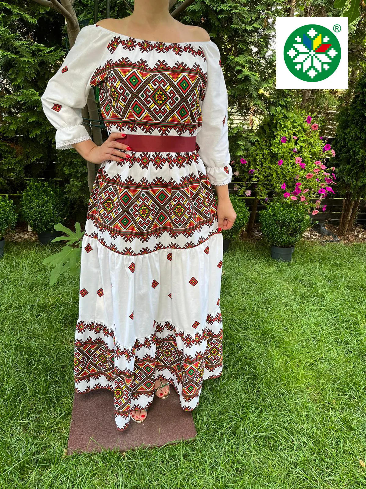 Rochie traditionala volane lunga Liliana