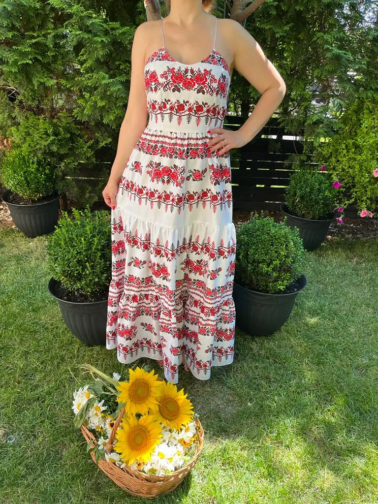 Rochie traditionala volane lunga Natalia