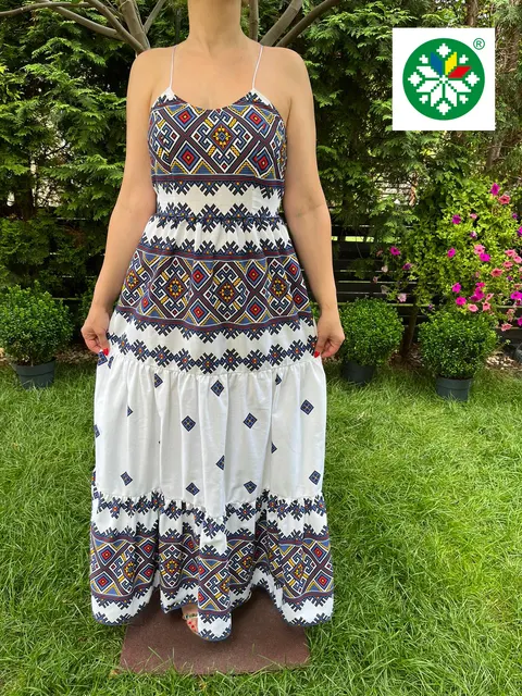 Rochie traditionala volane lunga Malina