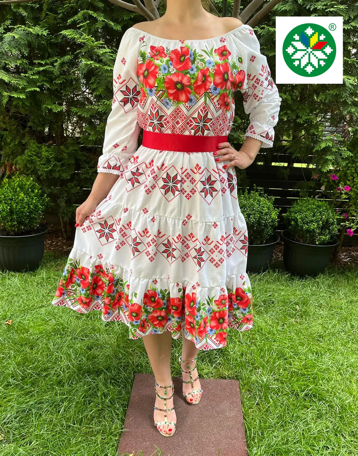 Rochie traditionala volane medie Iuliana