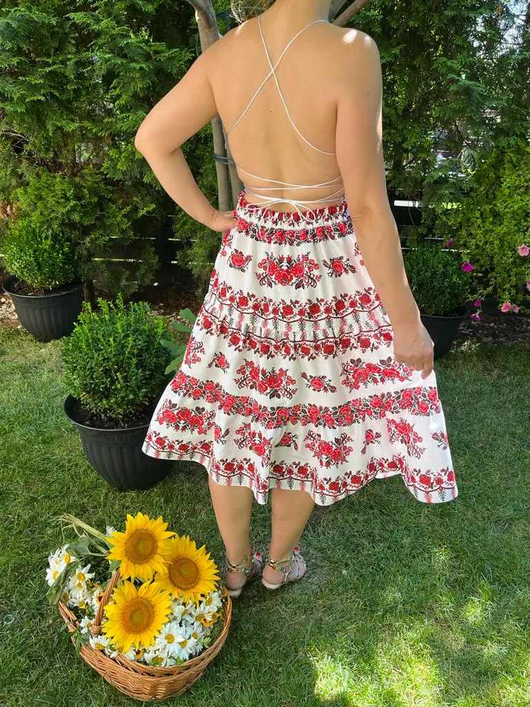 Rochie traditionala volane medie Natalia
