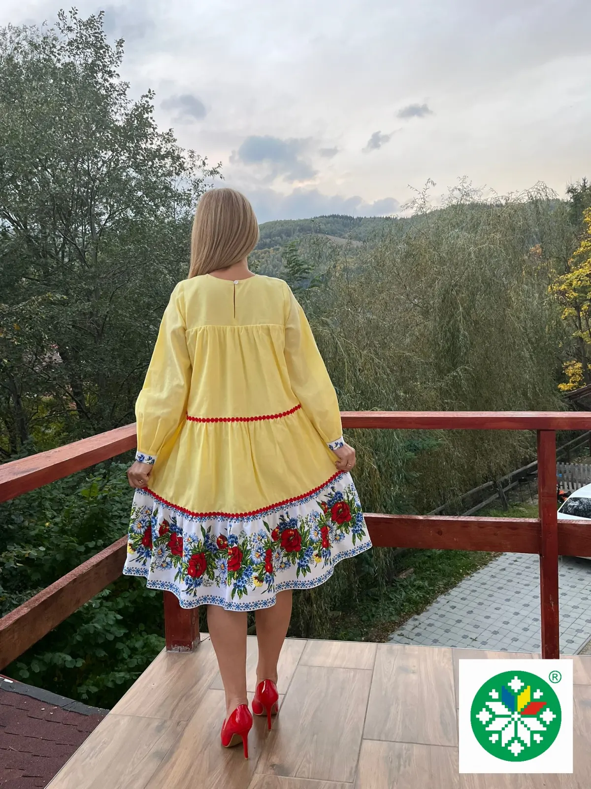 Rochie volane Sanziana
